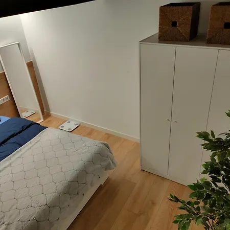 Gothic Heart Studio Hostal *